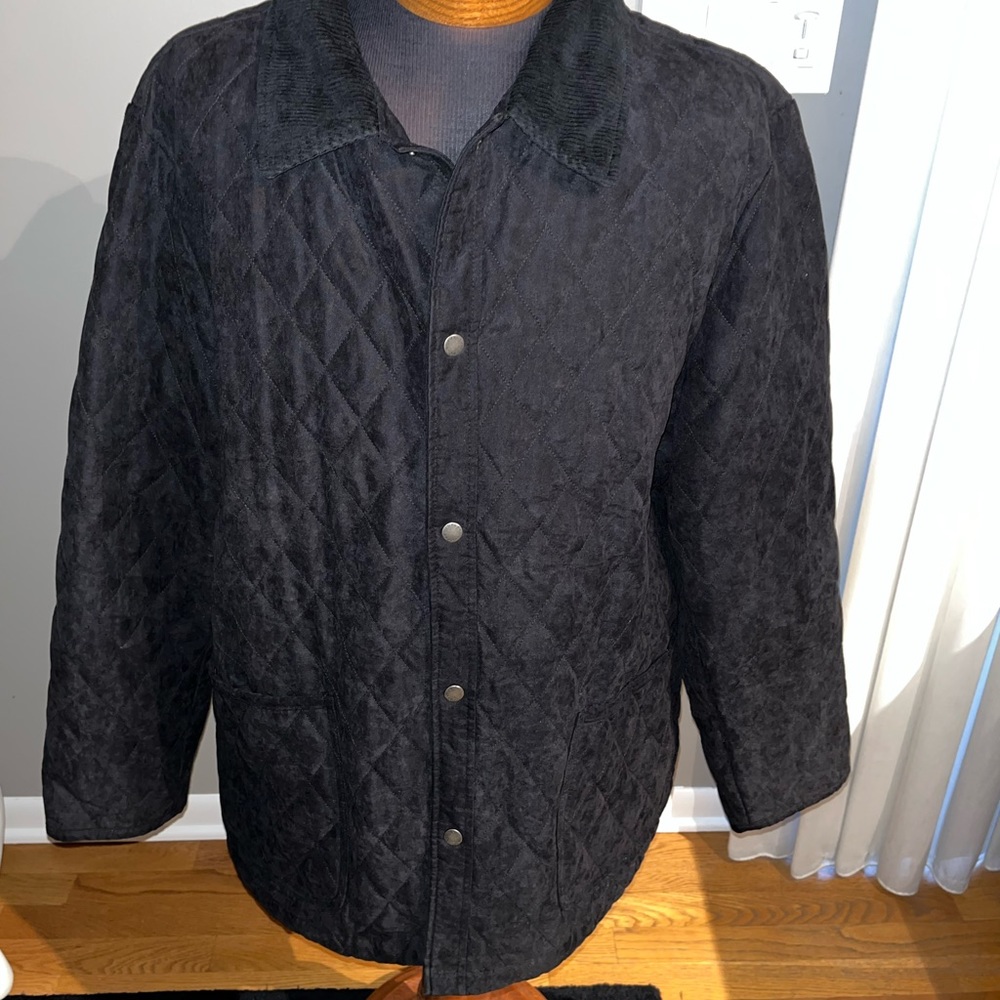 Black Joseph abboud quilted jacket with snaps down front.   men’s size xl.